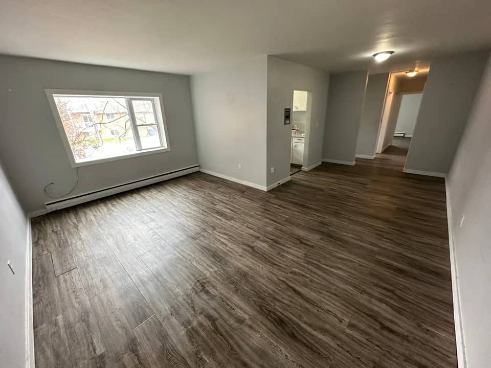 1 bedroom unit in great location West Belleville