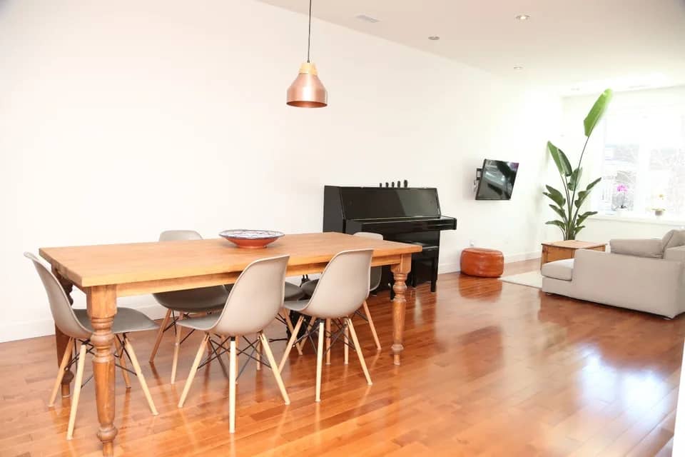 Condo meublé sur 2 étages: terrasse sur le toit, studio privé