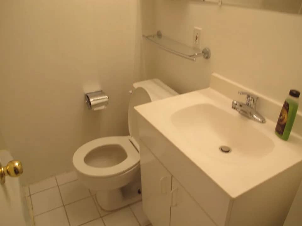 Duplex first floor near Metro Namur for rent