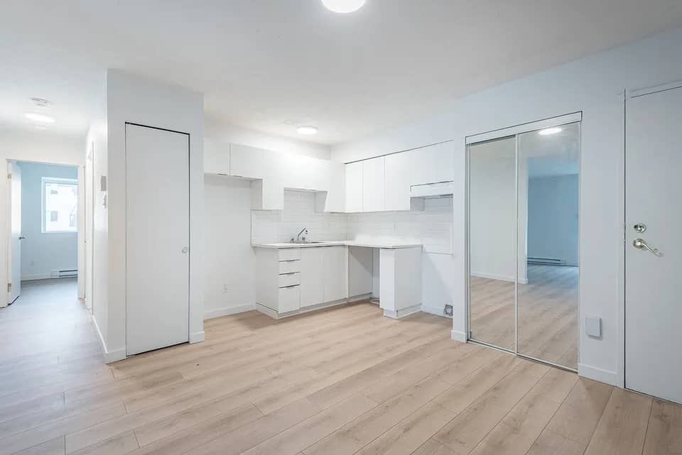 4 1/2 DISPONIBLE JUILLET SAINT-BRUNO
