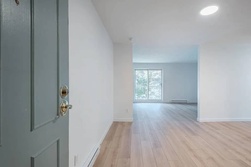4 1/2 DISPONIBLE JUILLET SAINT-BRUNO