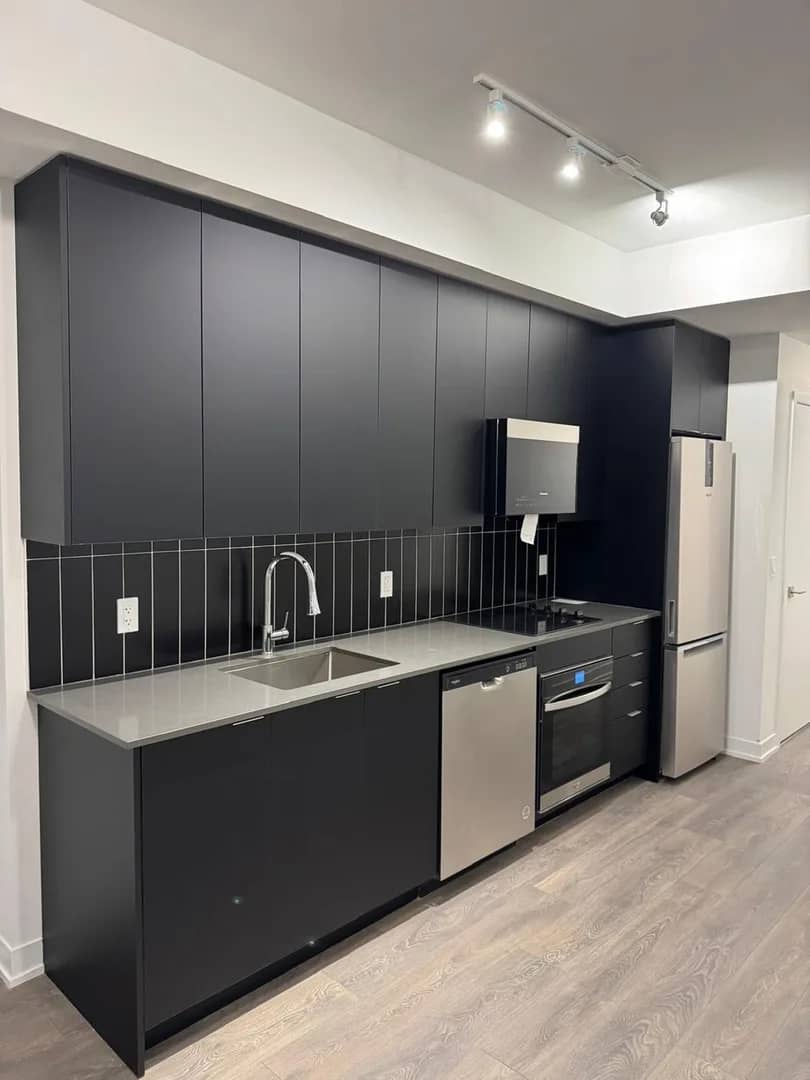 All Inclusive Master Bedroom Vaughan (female or couples only)