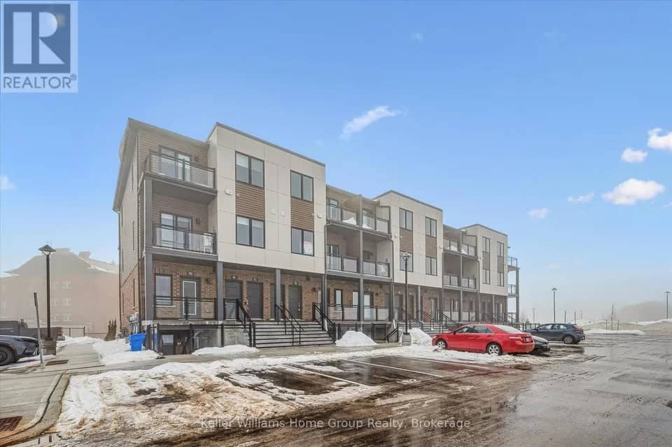 94 - 940 ST DAVID STREET N Centre Wellington (Fergus), Ontario