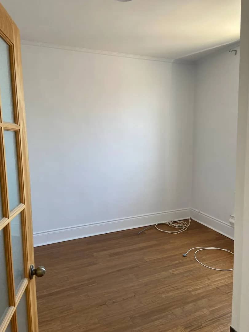 Grand 4 1/2 à louer- Dispo 1er juin-950 pieds carrés-1600$