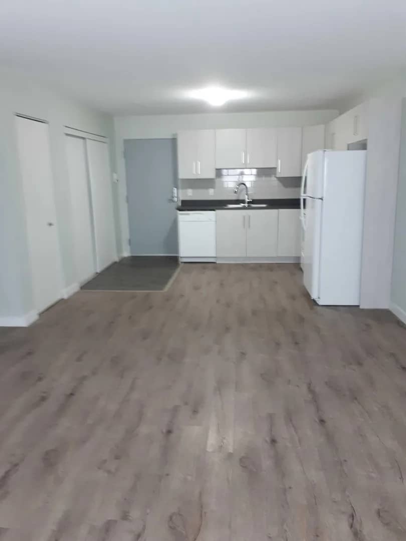 AVAILABLE MAY 2026 - 3 BEDROOM - PICTON