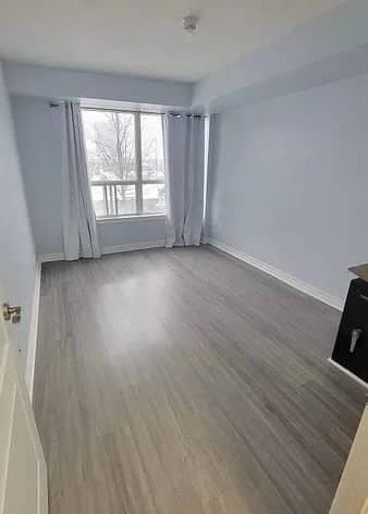 LEASE: 1BR 1WR, Heat, Water, Parking, Cable TV Included