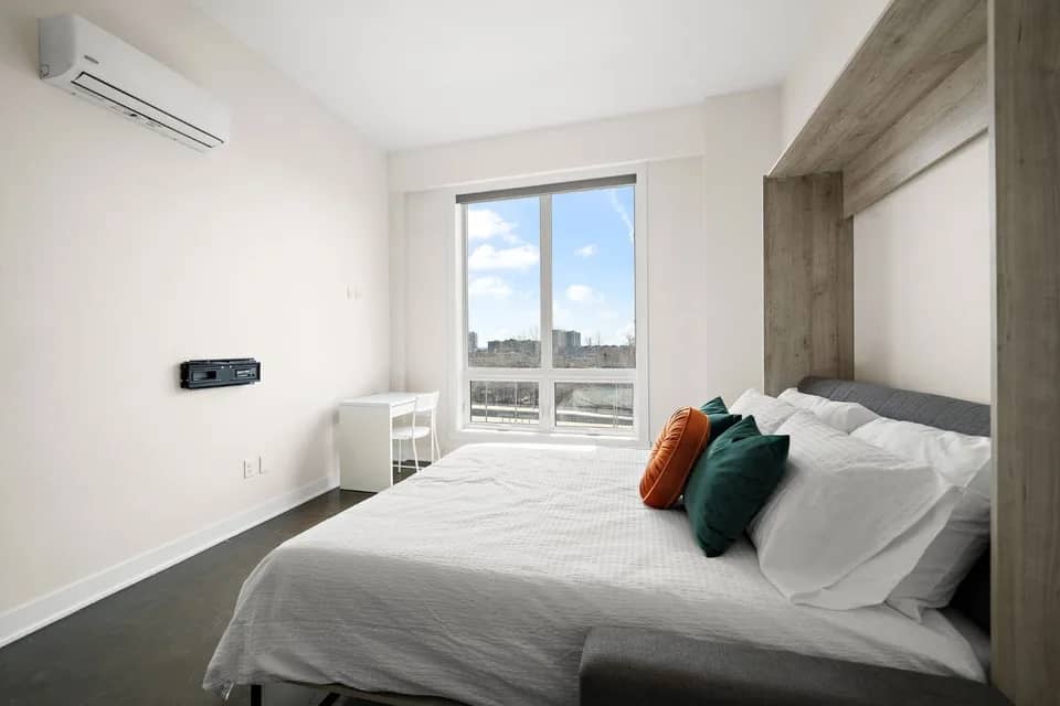 STUDIO LAST MONTH FREE  Downtown / Griffintown Rentals