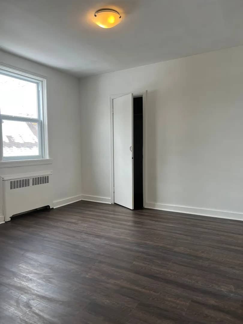 2 Bedroom Apt. $1,600/month in Trenton. Available Immediately!