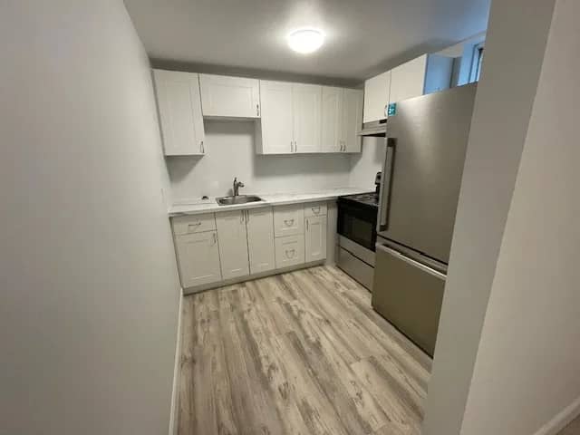 4066 Old Highway 2 - Updated Studio in Belleville’s East End – U