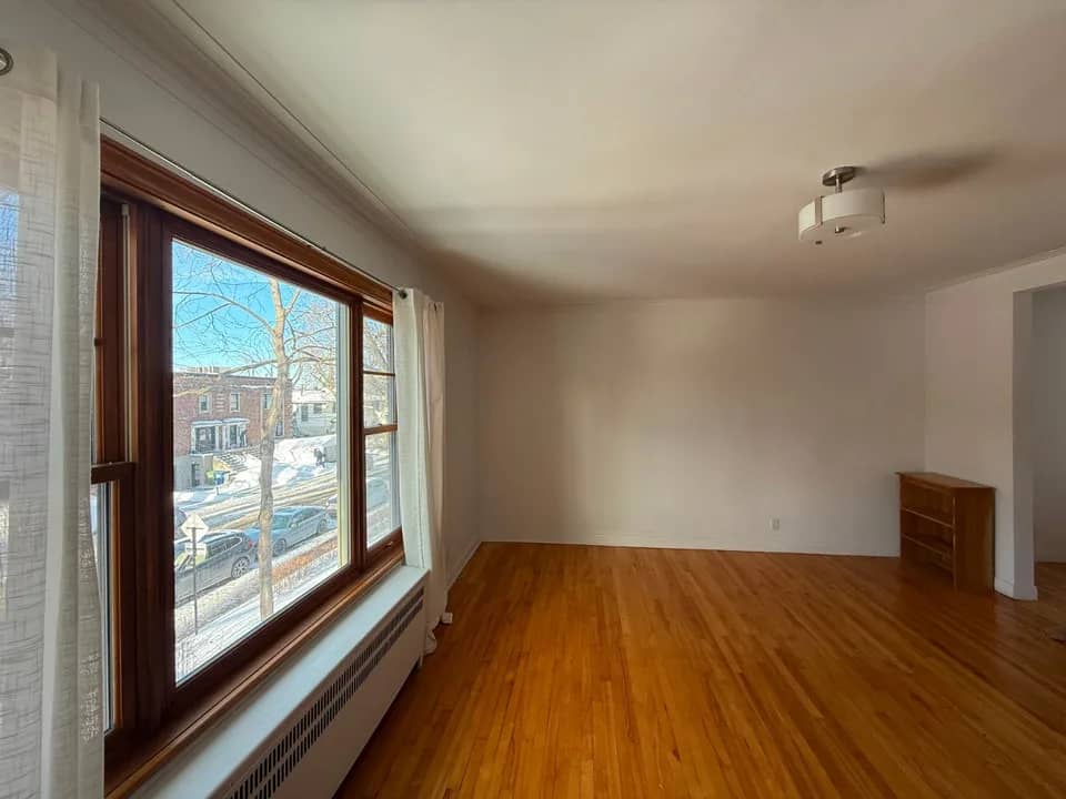 Apartment for rent in Côte-des-Neiges; 2 Bed, 1.5 Bath