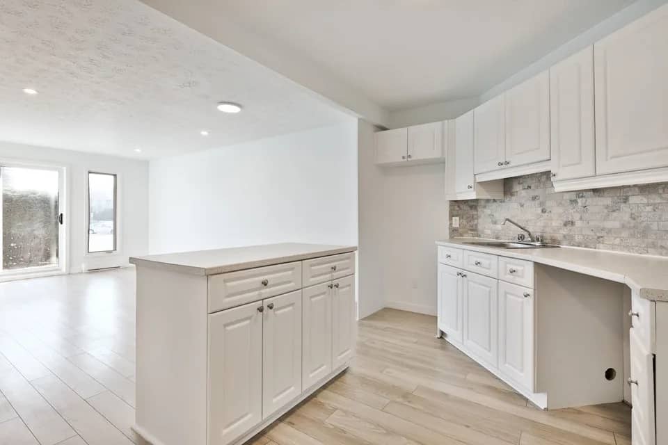 4 1/2 Saint-Bruno-de-Montarville Disponible MAINTENANT