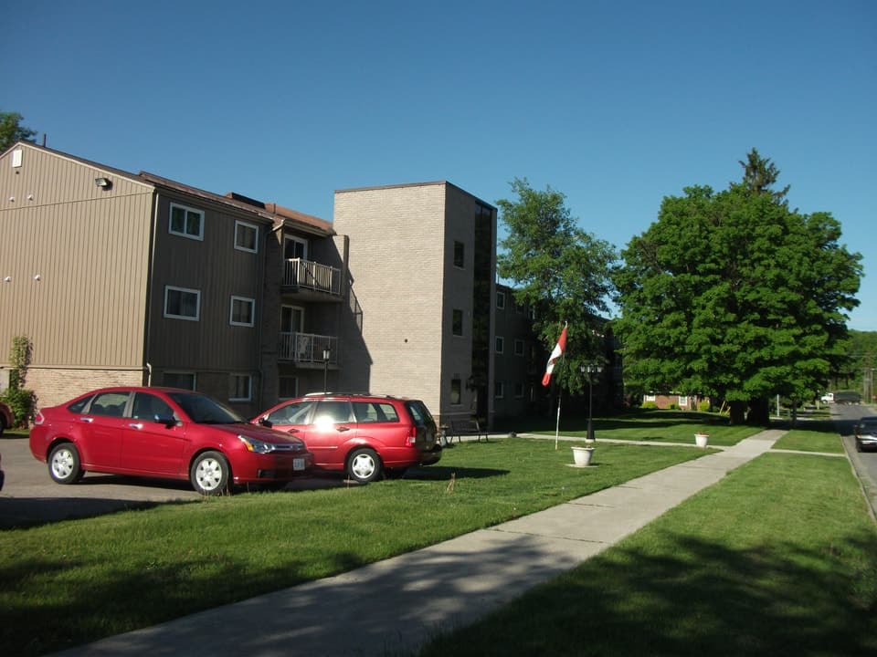 Photo 1 - Campbellford Seniors 2 Bdrm Apt Avail 1 May $1750+H+H