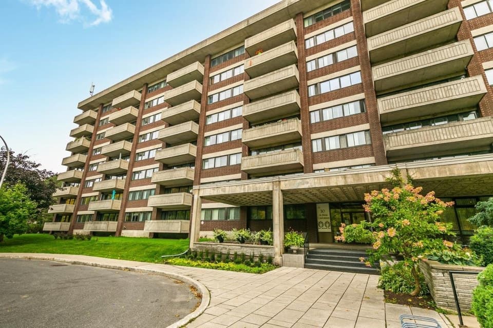 Photo 1 - Location condo St Lambert