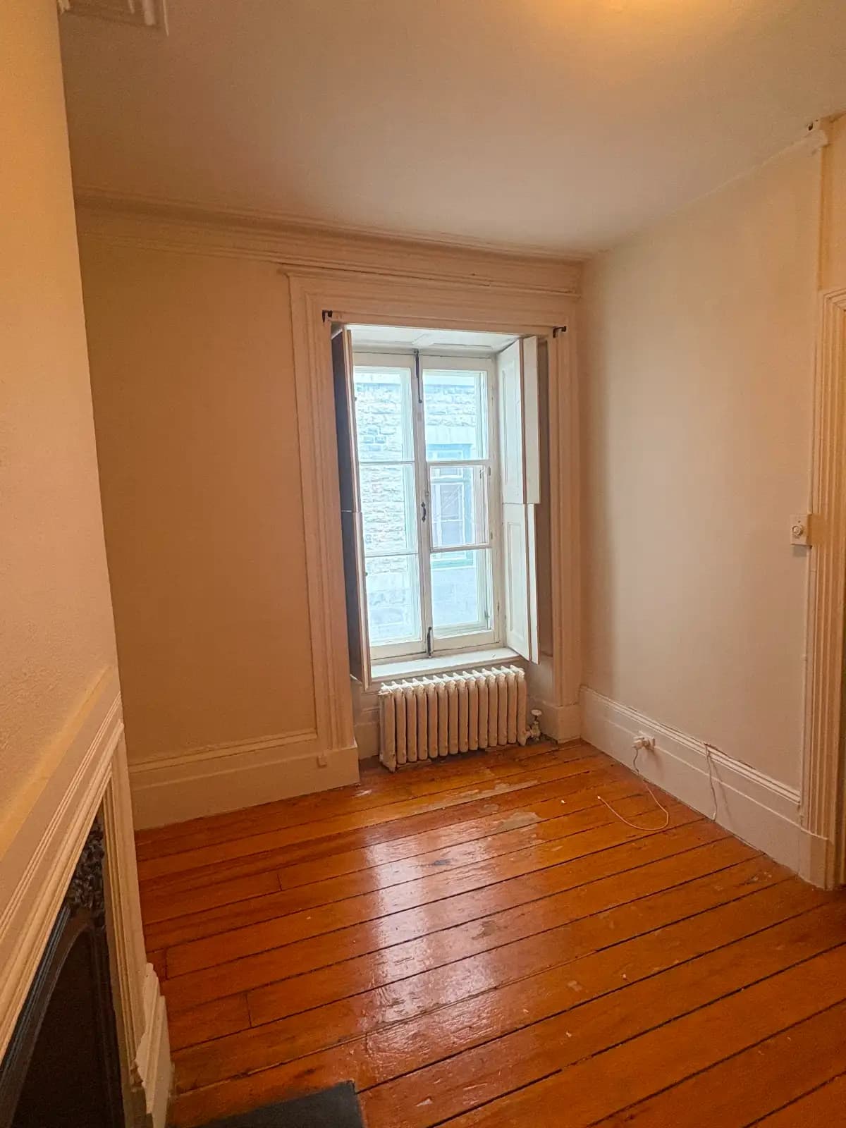 2½ à louer La Cité-Limoilou, Québec — photo 1 (Apartment 2½ in Québec)
