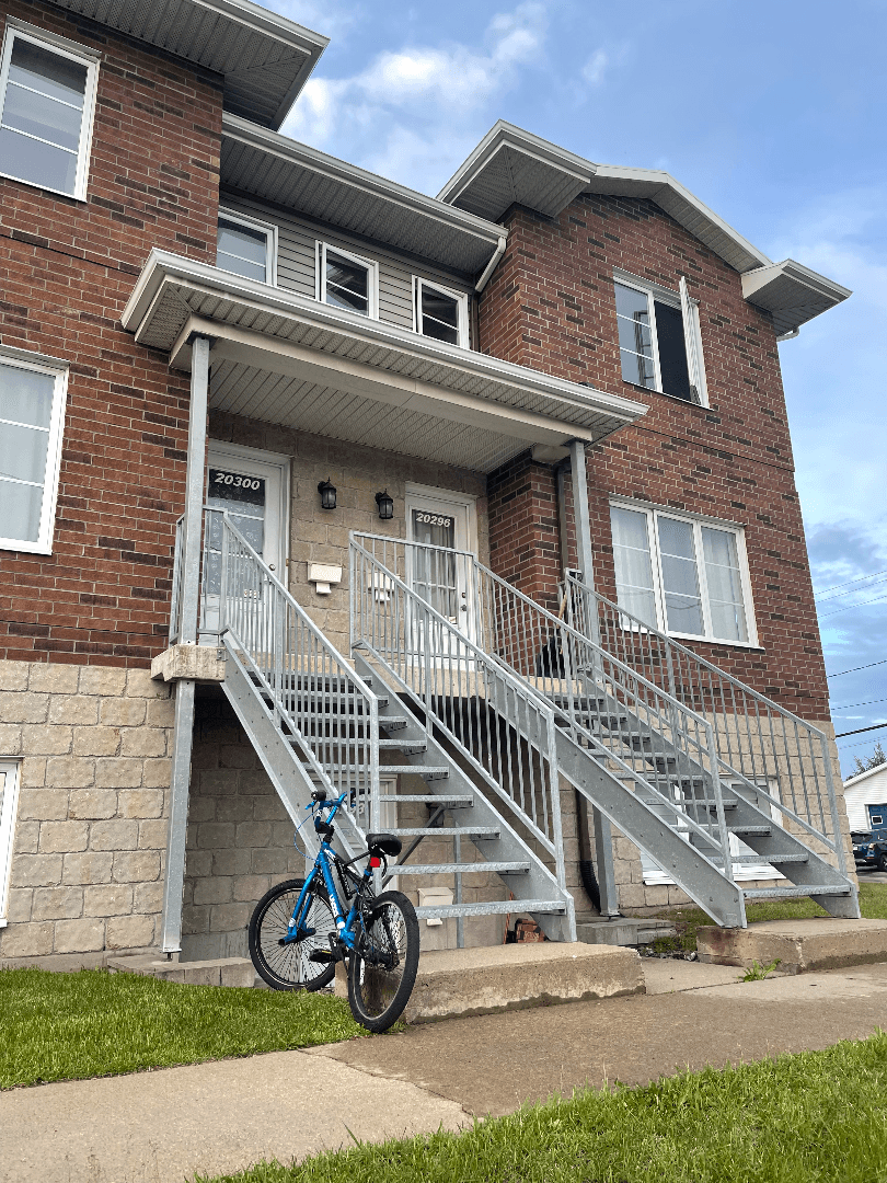 4½ à louer Charlesbourg, Québec — photo 2 (Duplex / Triplex 4½ à Québec)