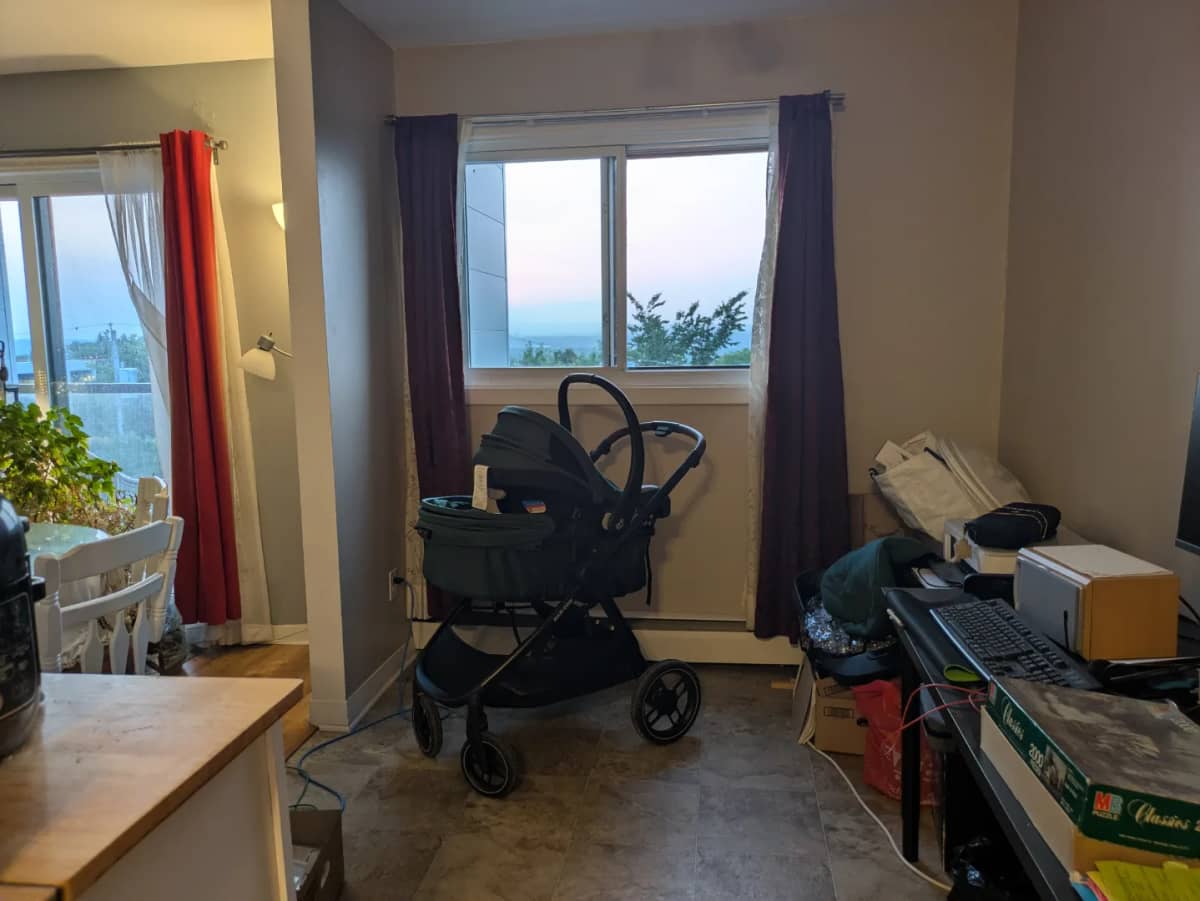 5½ à louer Sainte-Foy–Sillery–Cap-Rouge, Québec — photo 3 (Grand 5½ au cœur de Sainte-Foy — 1377$/mois tout inclus)