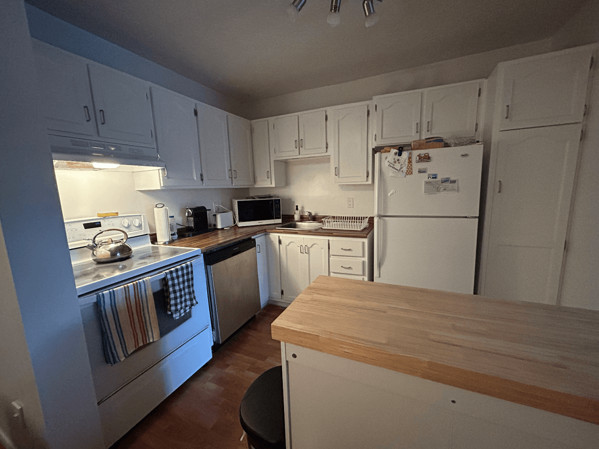 4½ à louer Les Nations, Sherbrooke — photo 1 (!1ER MOIS GRATUIT! Appartement 4½ à Sherbrooke Nord)