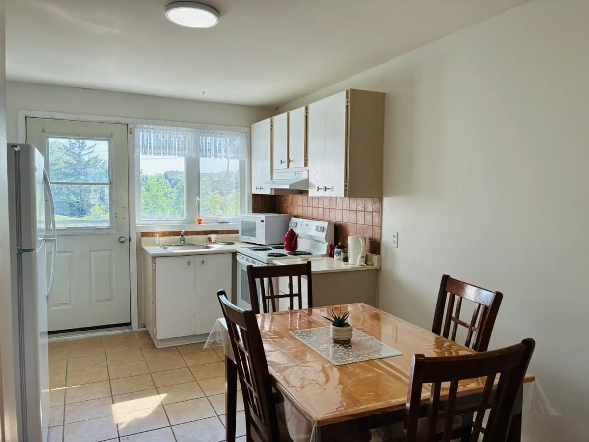 4½ à louer Secteur A de Brossard, Brossard — photo 1 (Appartement 4½ à Brossard)
