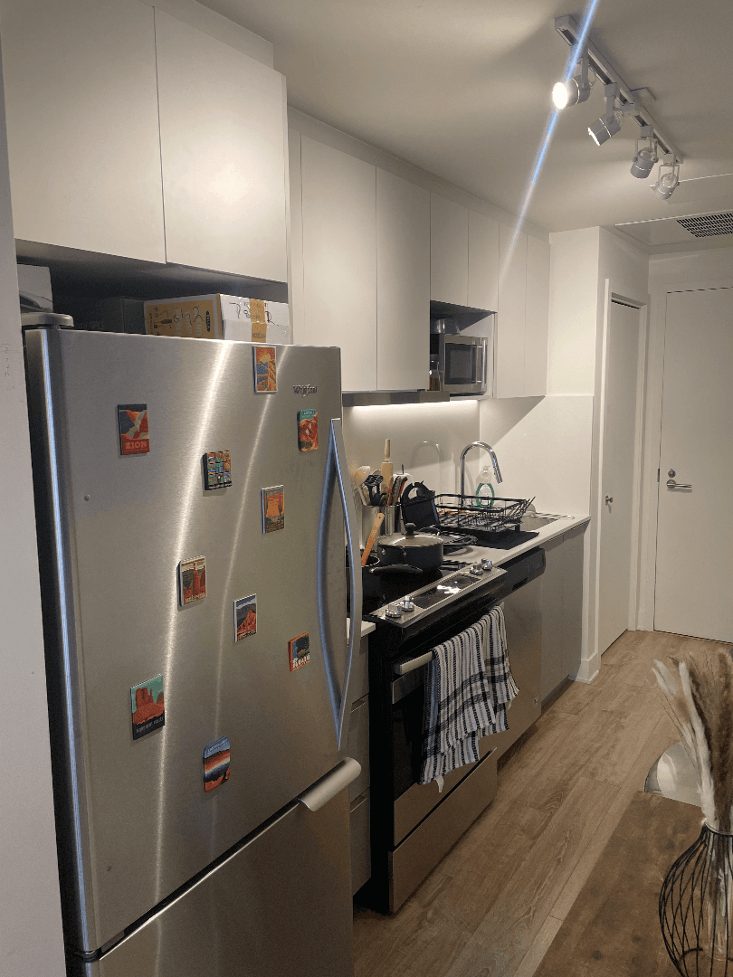 Studio à louer Ville-Marie, Montréal — photo 3 (Cession de bail – Grand studio tout inclus | Vieux-Montréal )