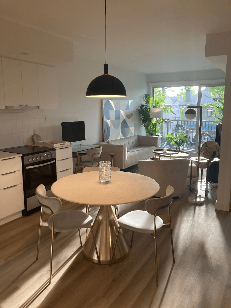 3½ à louer Mercier - Hochelaga-Maisonneuve, Montréal — photo 1 (956 $/MOIS EFFECTIF – 4 MOIS DE LOYER PAYÉS – MELLEM GRACE DART)