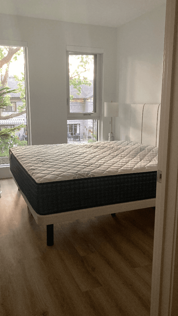3½ à louer Mercier - Hochelaga-Maisonneuve, Montréal — photo 3 (956 $/MOIS EFFECTIF – 4 MOIS DE LOYER PAYÉS – MELLEM GRACE DART)