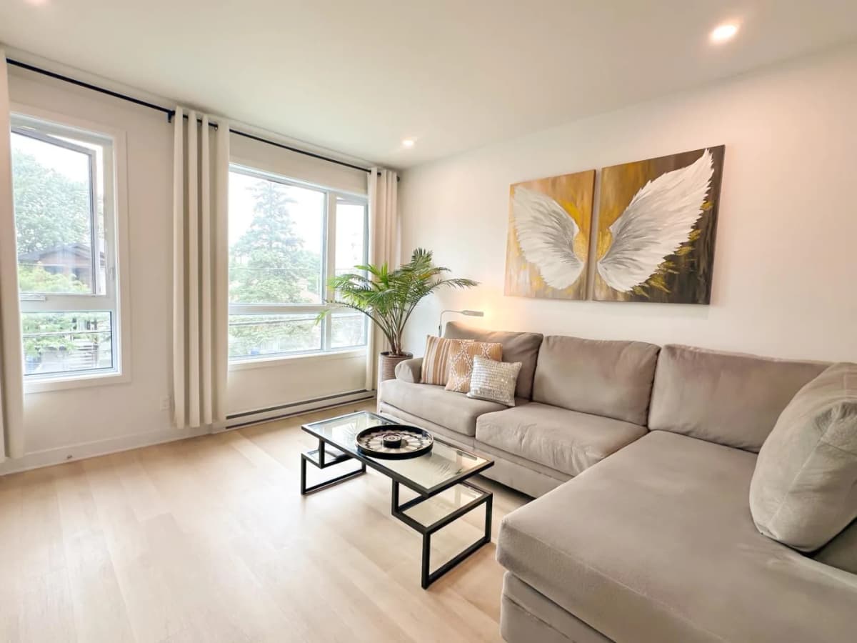 4½ à louer Saint-Hubert, Longueuil — photo 1 (Condo 4½ à Longueuil)
