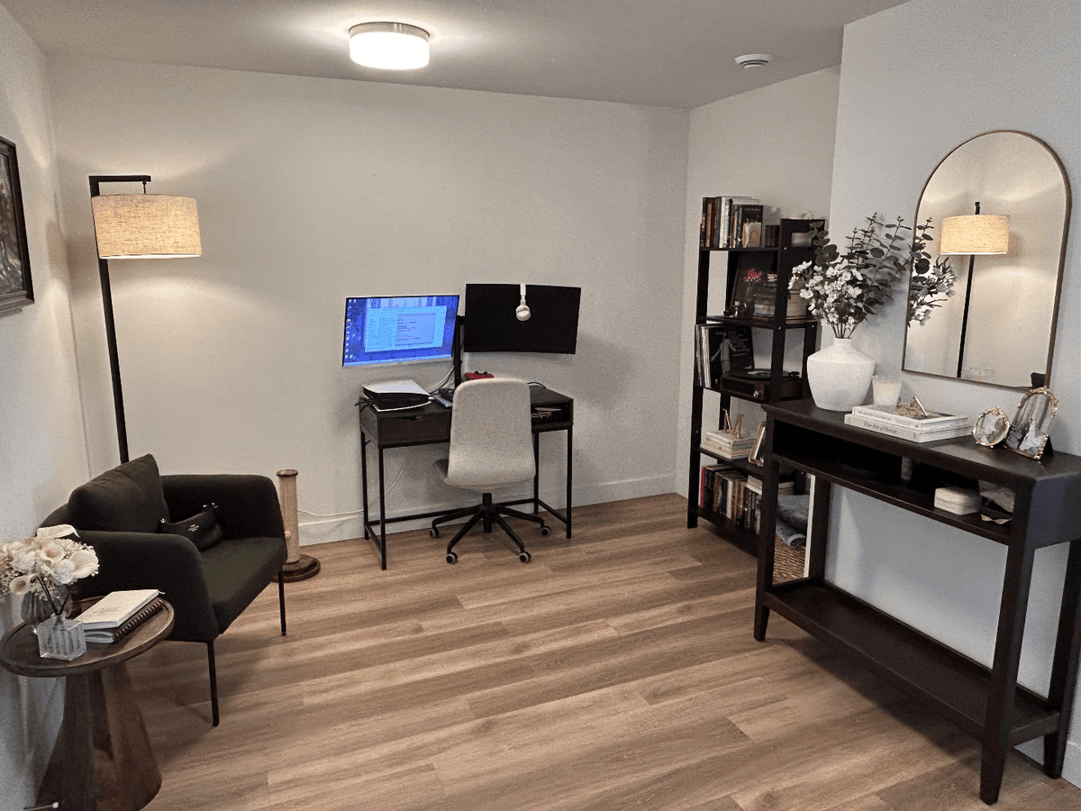 3½ à louer Laval-des-Rapides, Laval — photo 1 (Appartement 3½ avec Den à Laval)