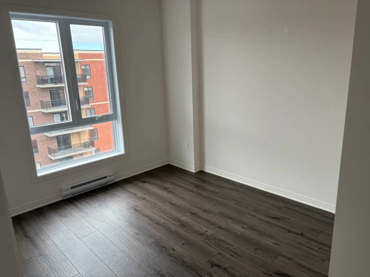 4½ à louer Chomedey, Laval — photo 3 (Condo 4½ à laval - 2180 $ | / deux mois gratuits)