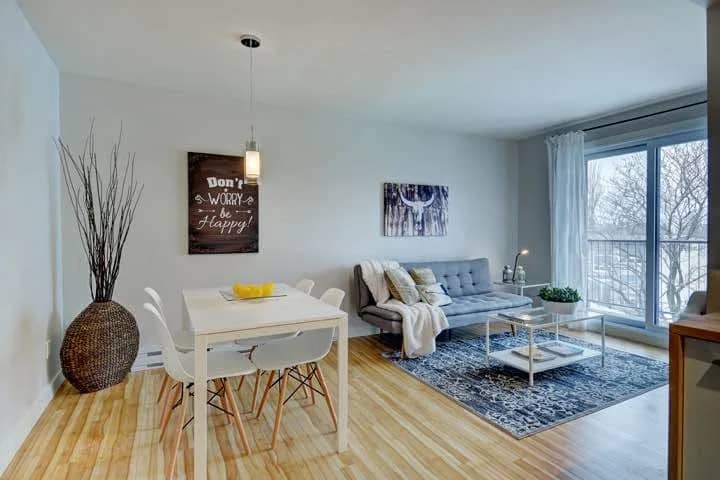 5½ à louer Sainte-Foy–Sillery–Cap-Rouge, Québec — photo 2 (Appartement 5½ à Ste-Foy - Disponible 1er décembre)