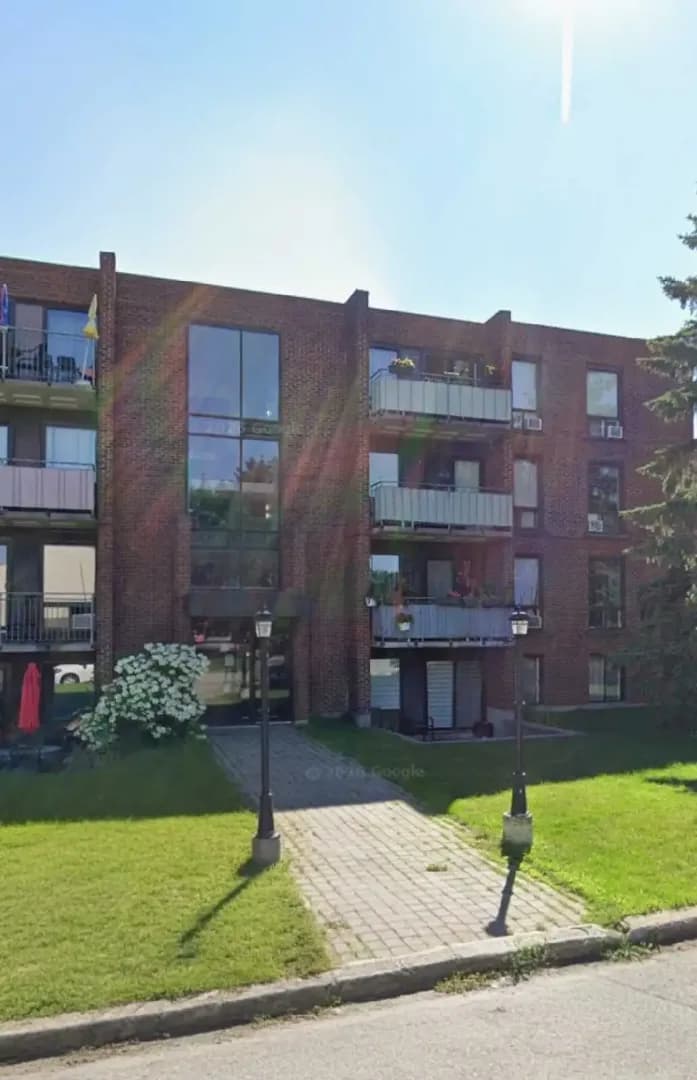 5½ à louer Fabreville, Laval — photo 1 (Appartement 5½ à Laval lumineux)