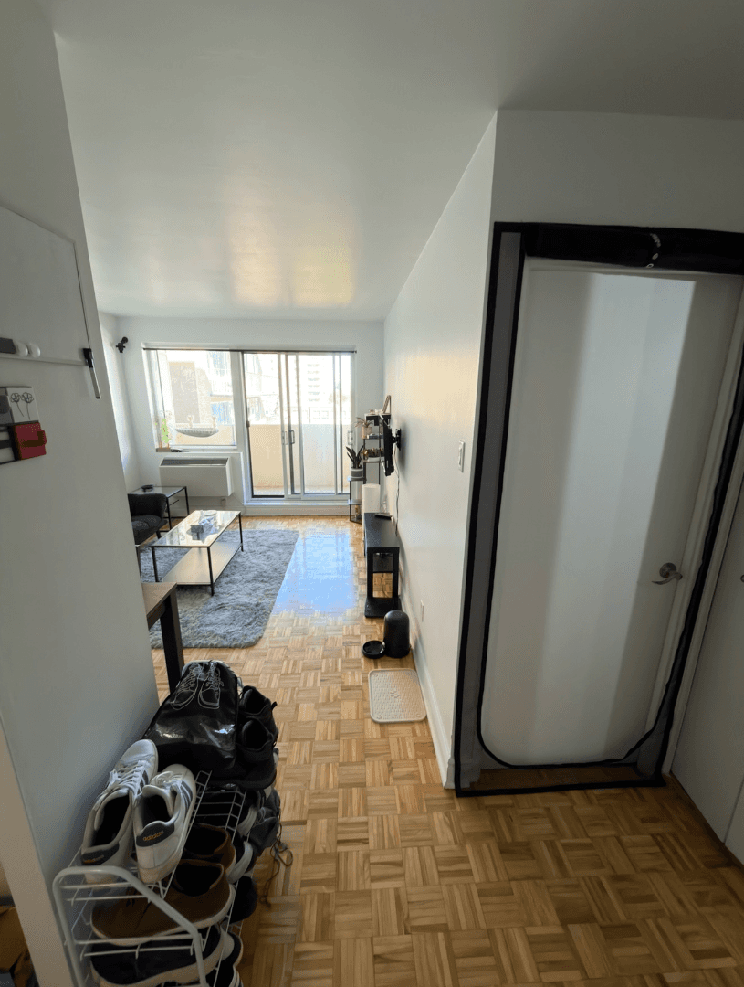 3½ à louer Ville-Marie, Montréal — photo 4 (1 chambre, 1 salle de bain - Appartement 3½ à Montréal)