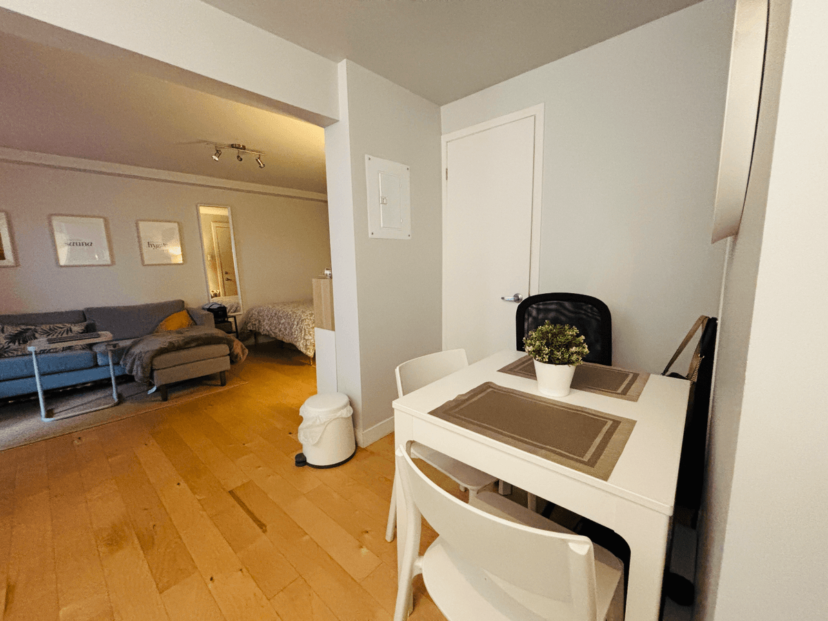 Studio à louer La Cité-Limoilou, Québec — photo 1 (Studio Loft à Québec)