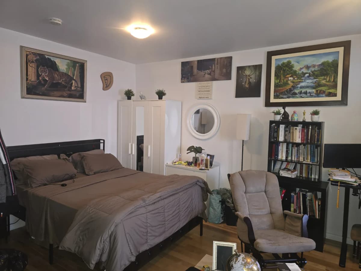 2½ à louer Ville-Marie, Montréal — photo 1 (Studio 2½ à Montréal)